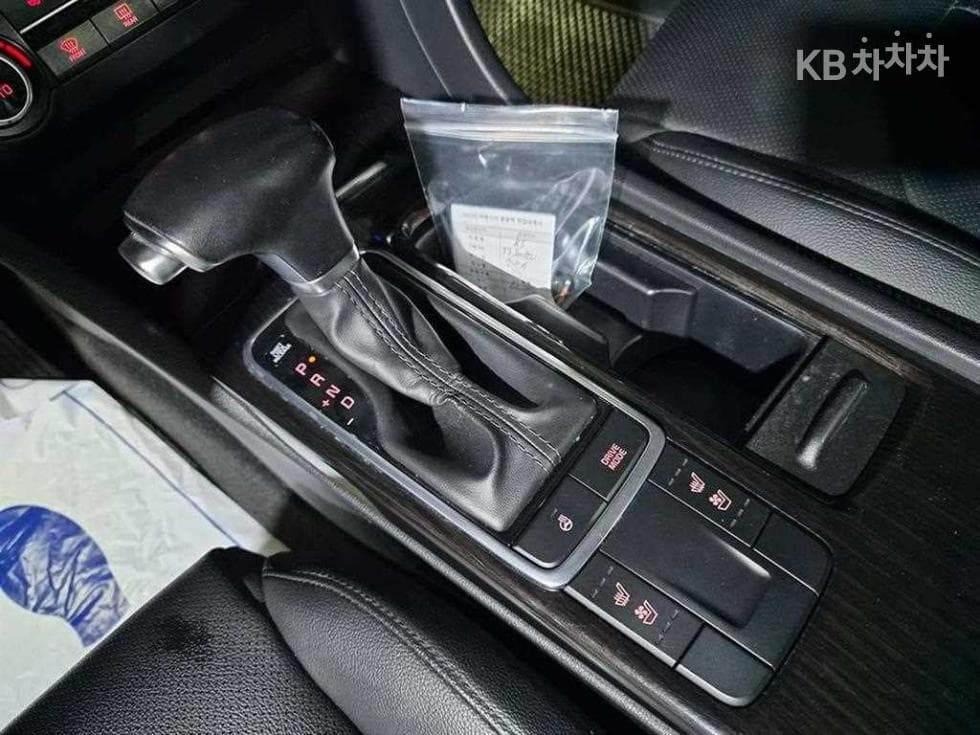 Kia K5 Second generation2.0 Gasoline MX Prestige - 11