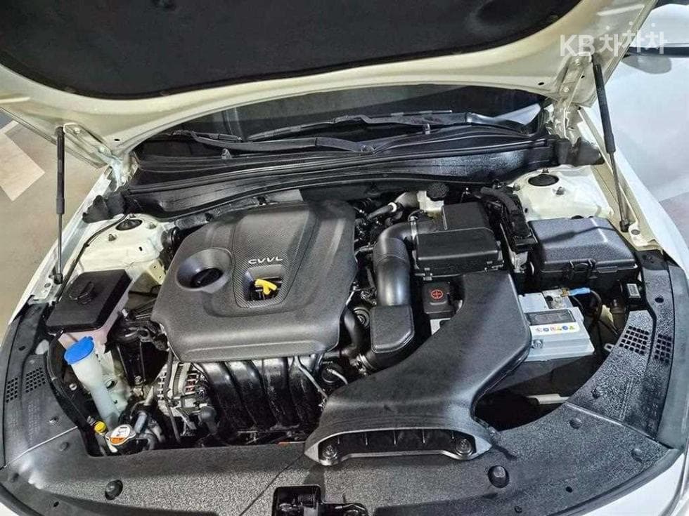 Kia K5 Second generation2.0 Gasoline MX Prestige - 19