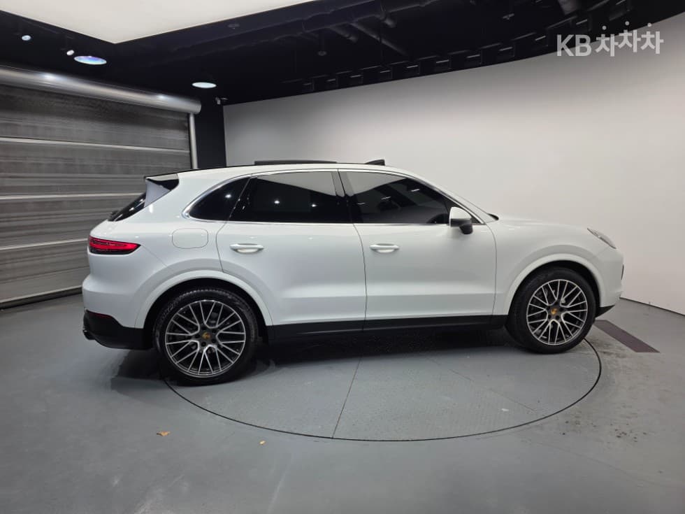 Porsche Cayenne(9Y0)3.0 Стандартен - 9