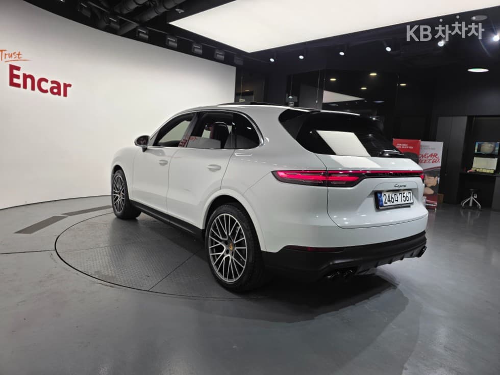 Porsche Cayenne(9Y0)3.0 Стандартен - 2