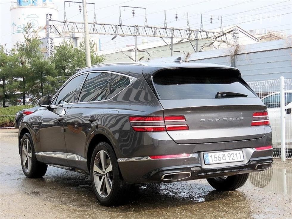 Genesis GV802.5 Turbo Gasoline AWD - 3