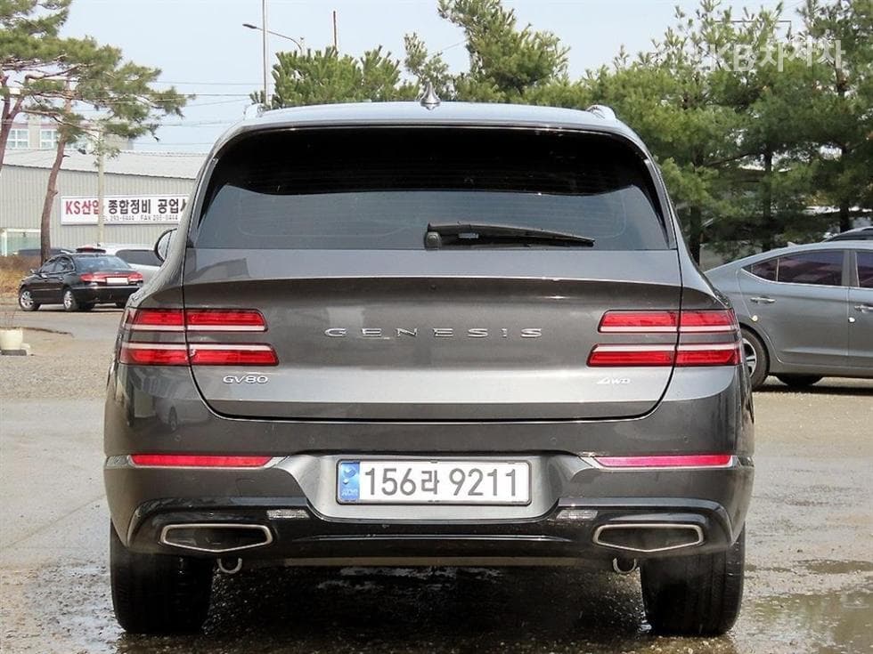 Genesis GV802.5 Turbo Gasoline AWD - 4