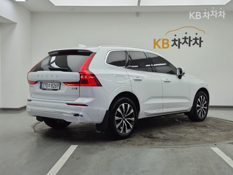 Volvo XC60 Second generationB5 Ultra Bright - 4
