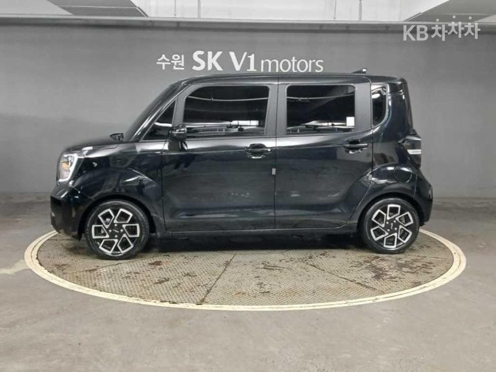 Kia The New (facelift) Kia Ray (van)1.0 Gasoline Signature - 2