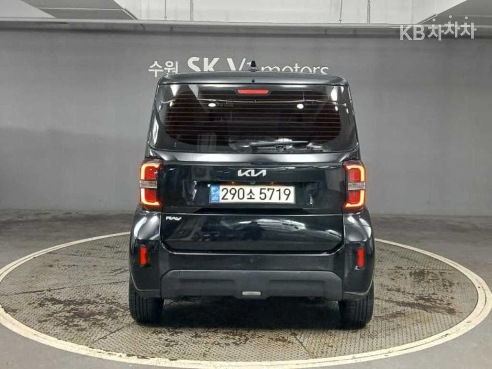 Kia The New (facelift) Kia Ray (van)1.0 Gasoline Signature - 5