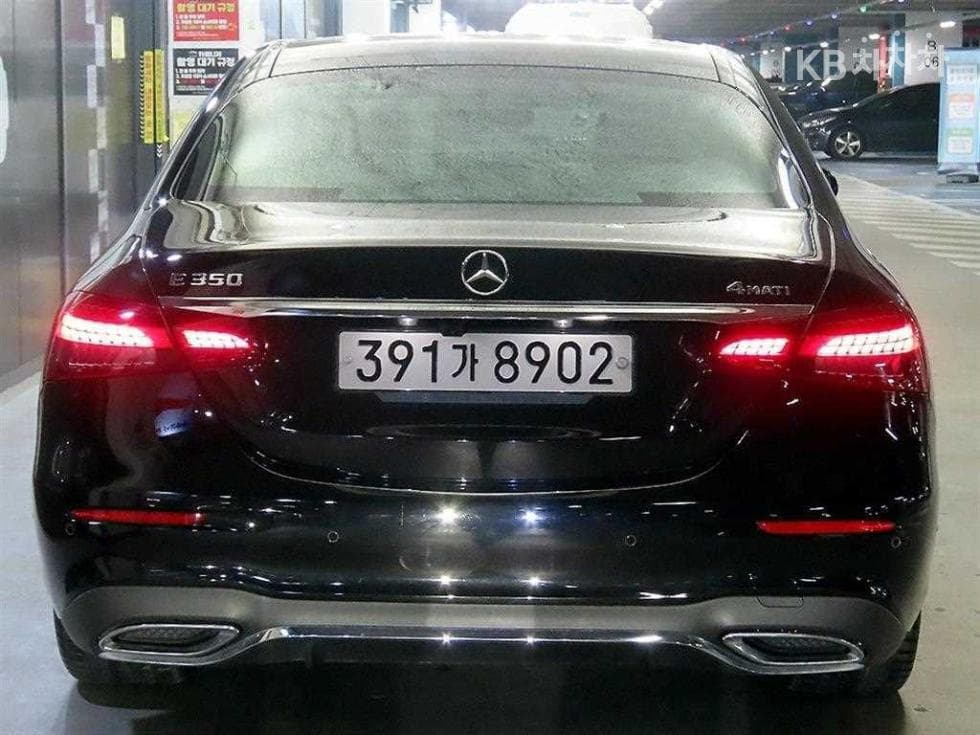 Mercedes-Benz E-Class (W213)E350 4MATIC AMG Line - 5