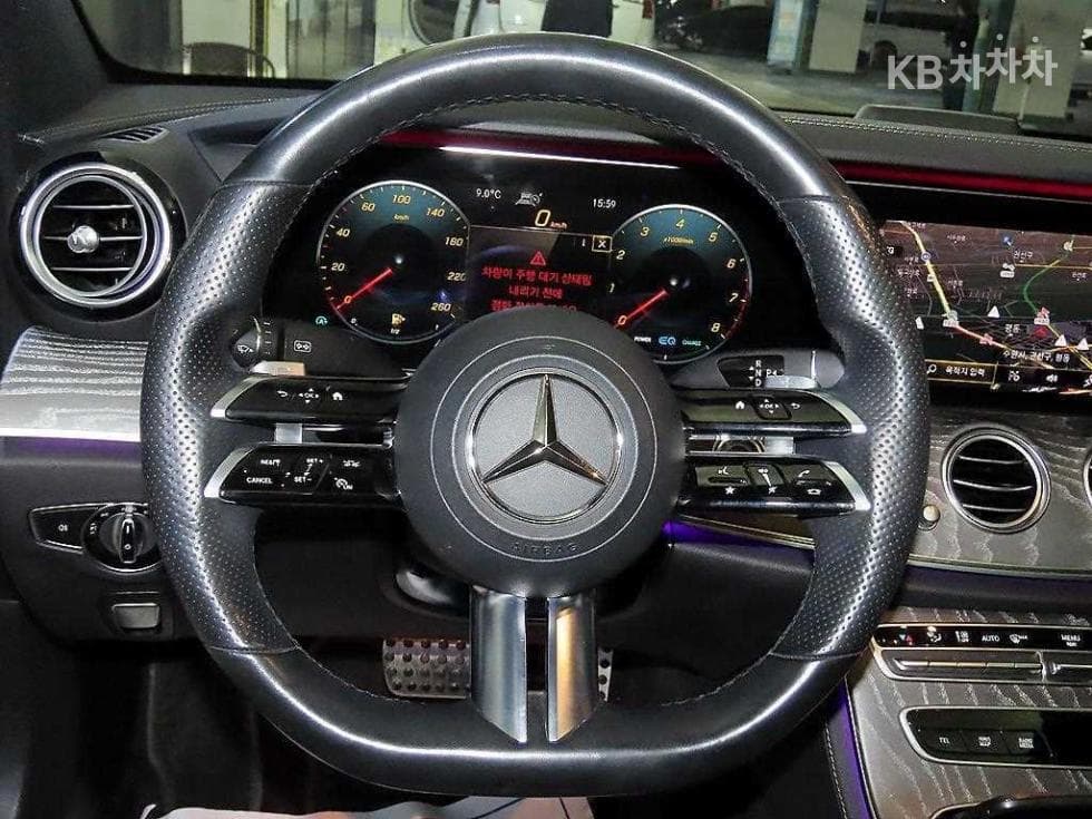 Mercedes-Benz E-Class (W213)E350 4MATIC AMG Line - 8