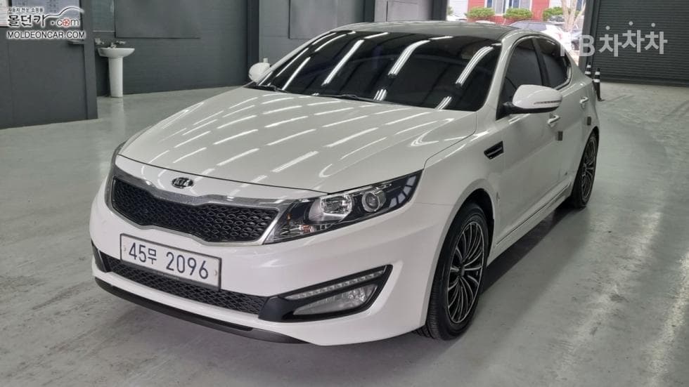 Kia K5 2.0 LPI Prestige - Image 1