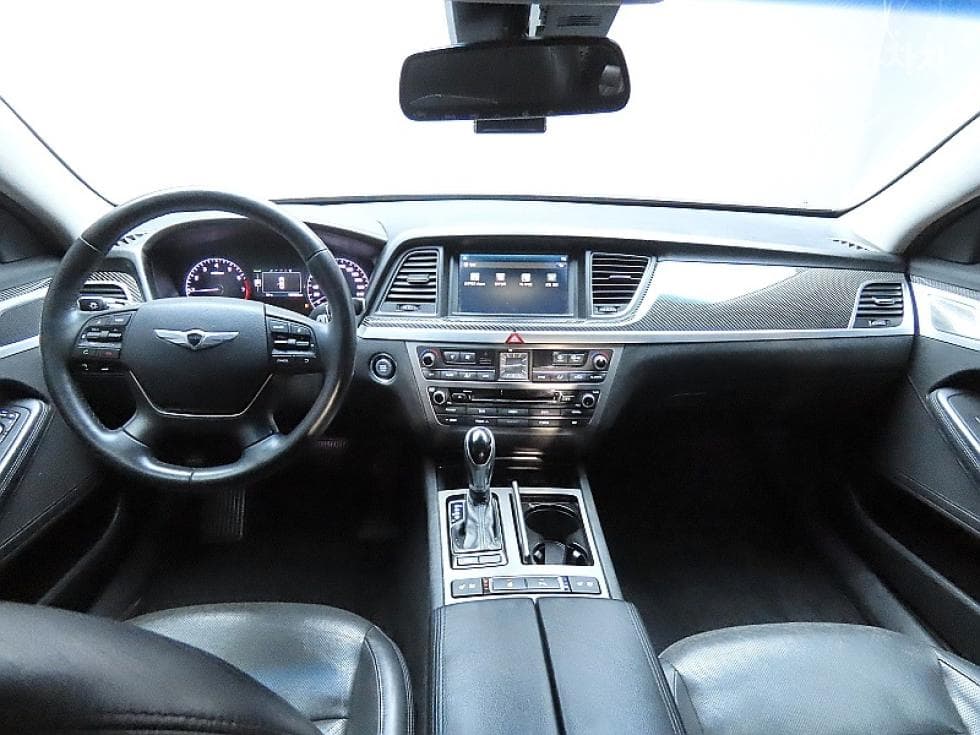 Хюндай ДженезисDHG330 Modern AWD Стандартен - 6