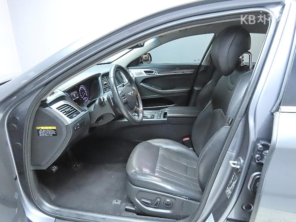 Хюндай ДженезисDHG330 Modern AWD Стандартен - 10