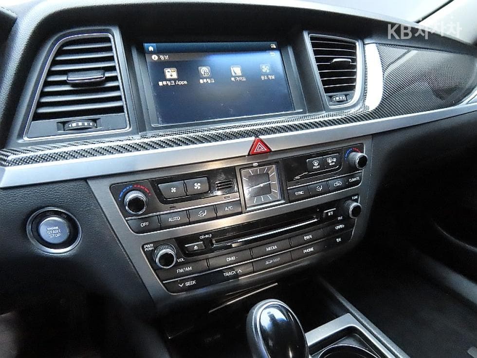 Хюндай ДженезисDHG330 Modern AWD Стандартен - 16