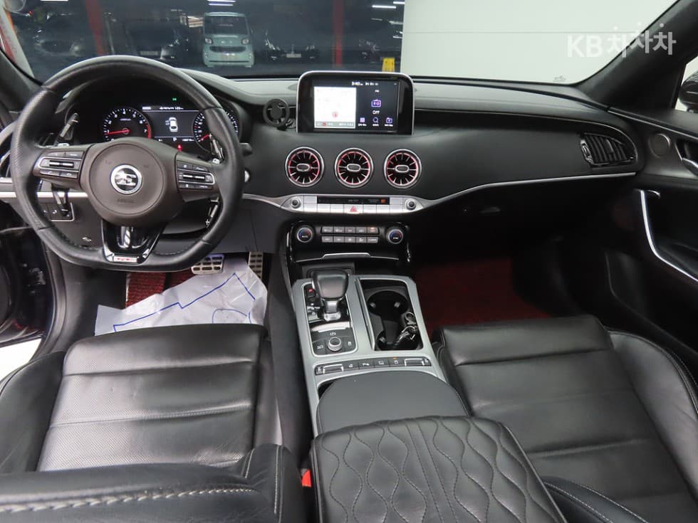 Kia Stinger3.3 Turbo 2WD GT - 7