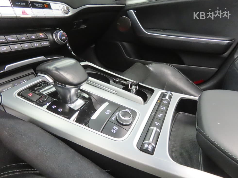 Kia Stinger3.3 Turbo 2WD GT - 11
