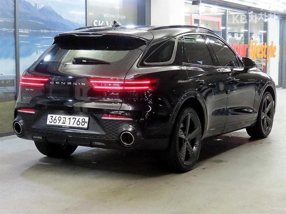 Genesis GV70Gasoline 2.5T AWD - 4