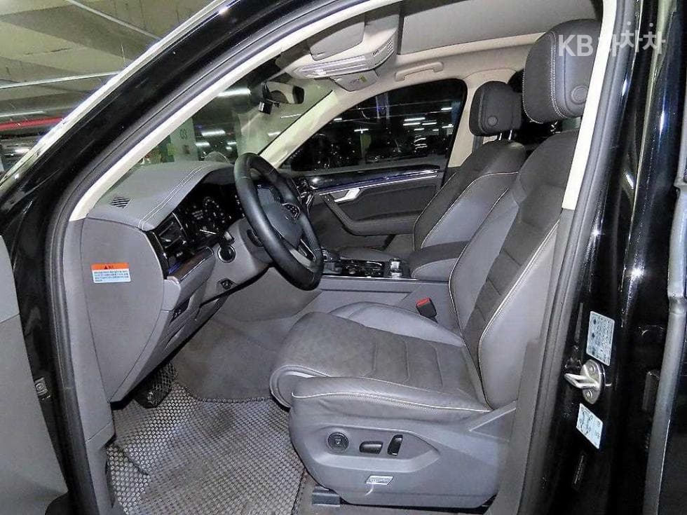Volkswagen Touareg 3rd Gen3.0 Turbo Diesel Injection Prestige - 6