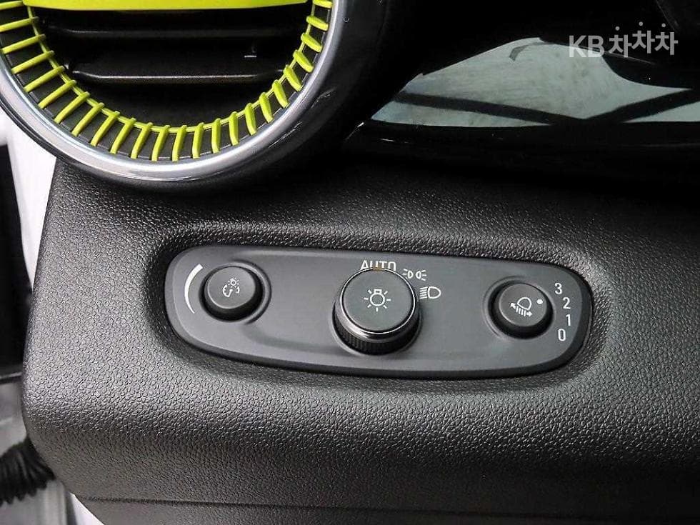 Джи Ем Корея Trax Кросоувър1.2 Бензин 2WD ACTIV - 12