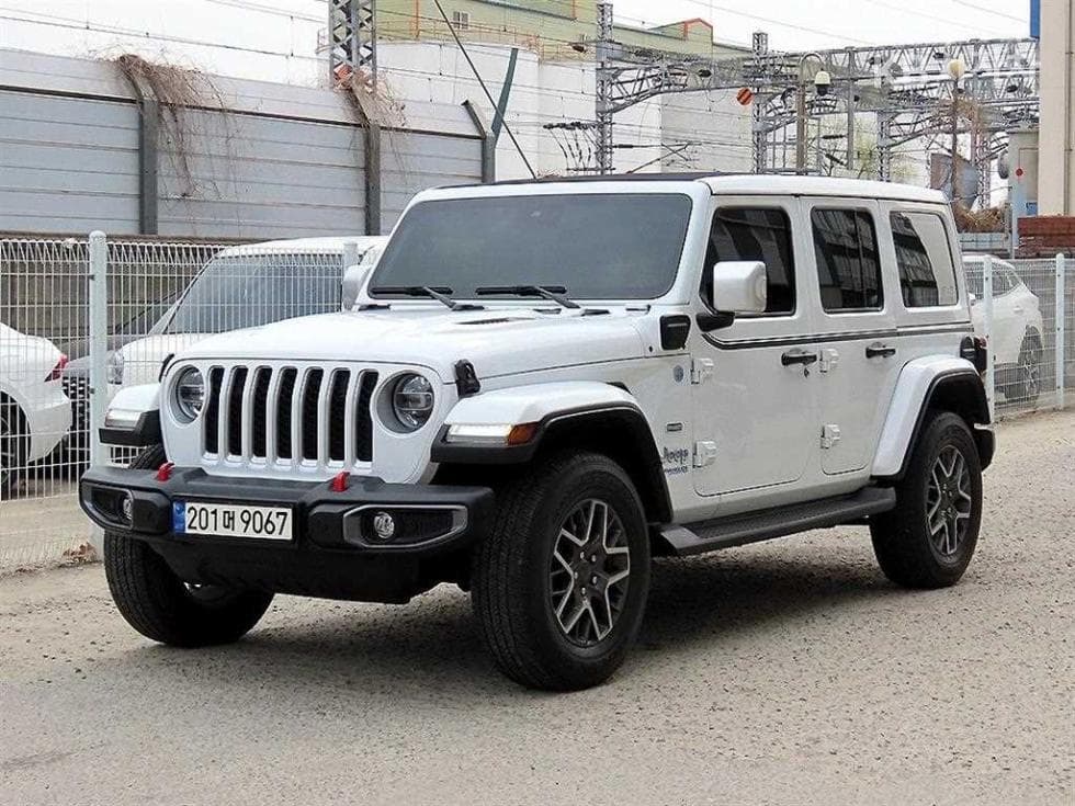 지프 랭글러 (JL) 2.0 PHEV 오버랜드 파워Top (Cargo) 4도어 4Xe Standard - Image 1