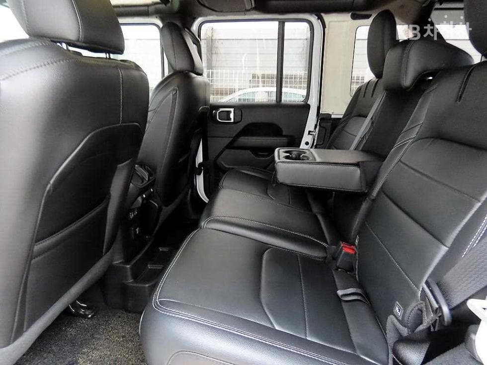 지프 랭글러 (JL)2.0 PHEV 오버랜드 파워Top (Cargo) 4도어 4Xe Standard - 6