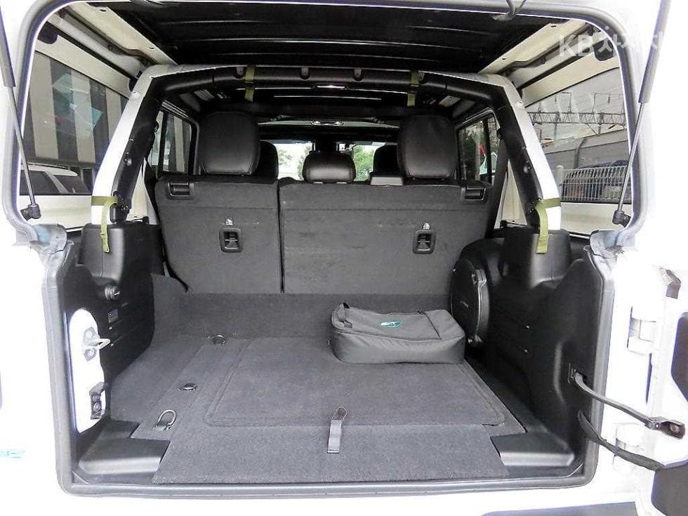 지프 랭글러 (JL)2.0 PHEV 오버랜드 파워Top (Cargo) 4도어 4Xe Standard - 16