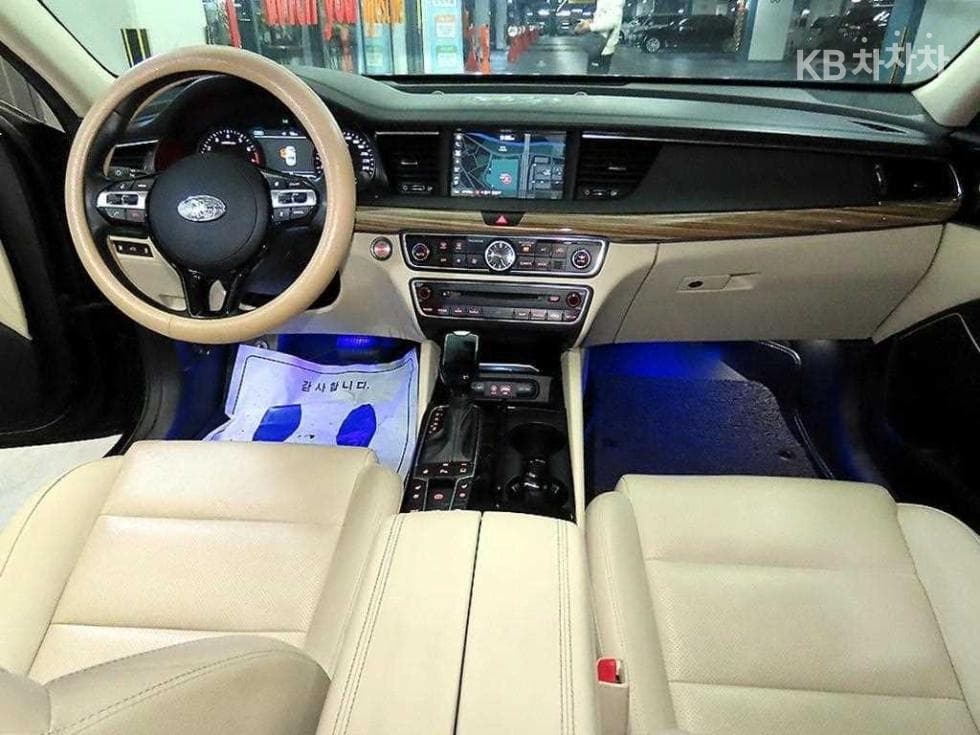 Kia All New K72.4 GDi Limited - 10