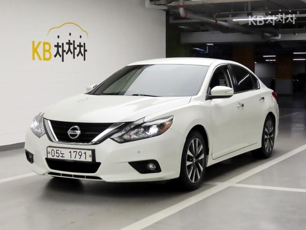 Nissan 알티마 2.5 - Image 1