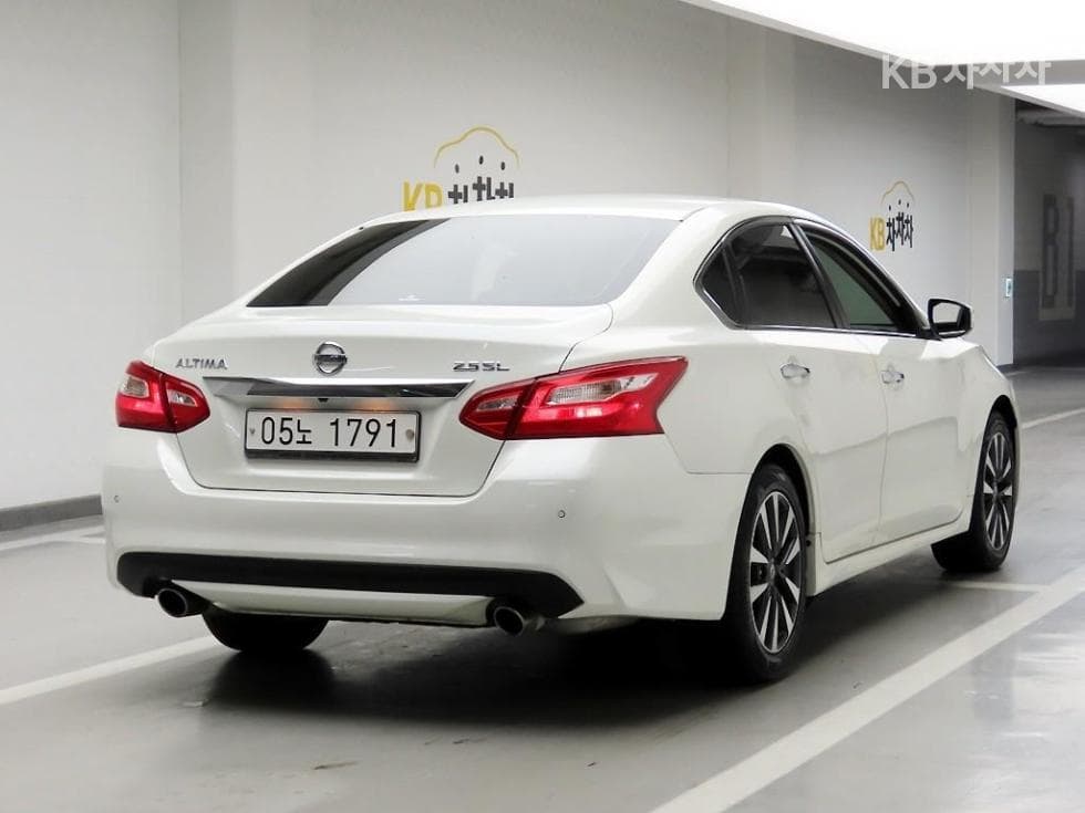 Nissan 알티마2.5 - 4