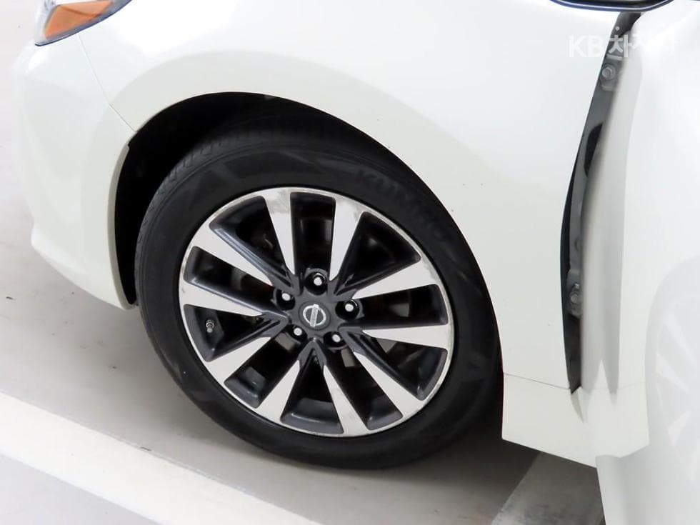 Nissan 알티마2.5 - 19