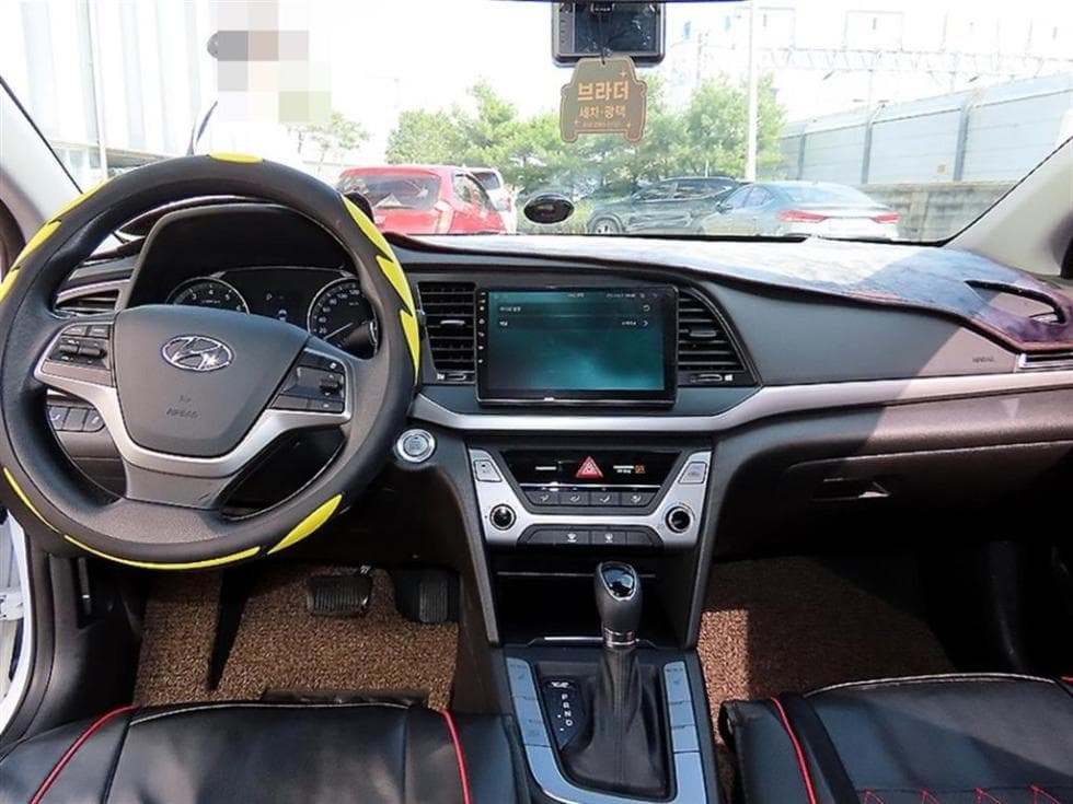 Hyundai Avante (Elantra)AD1.6 GDi Value Plus - 7