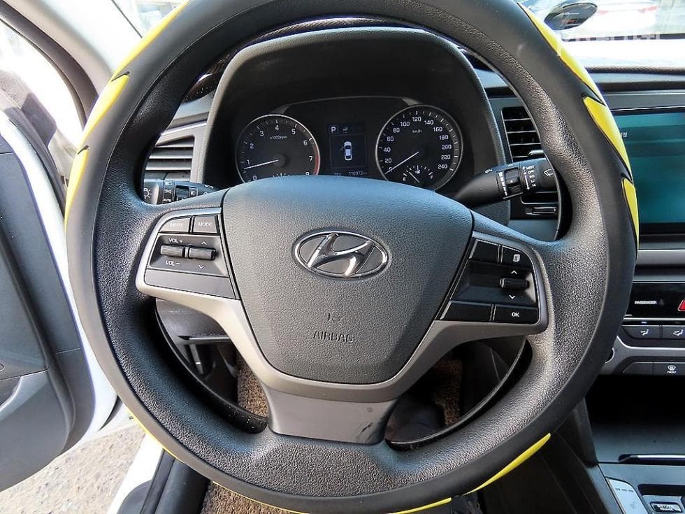 Hyundai Avante (Elantra)AD1.6 GDi Value Plus - 8