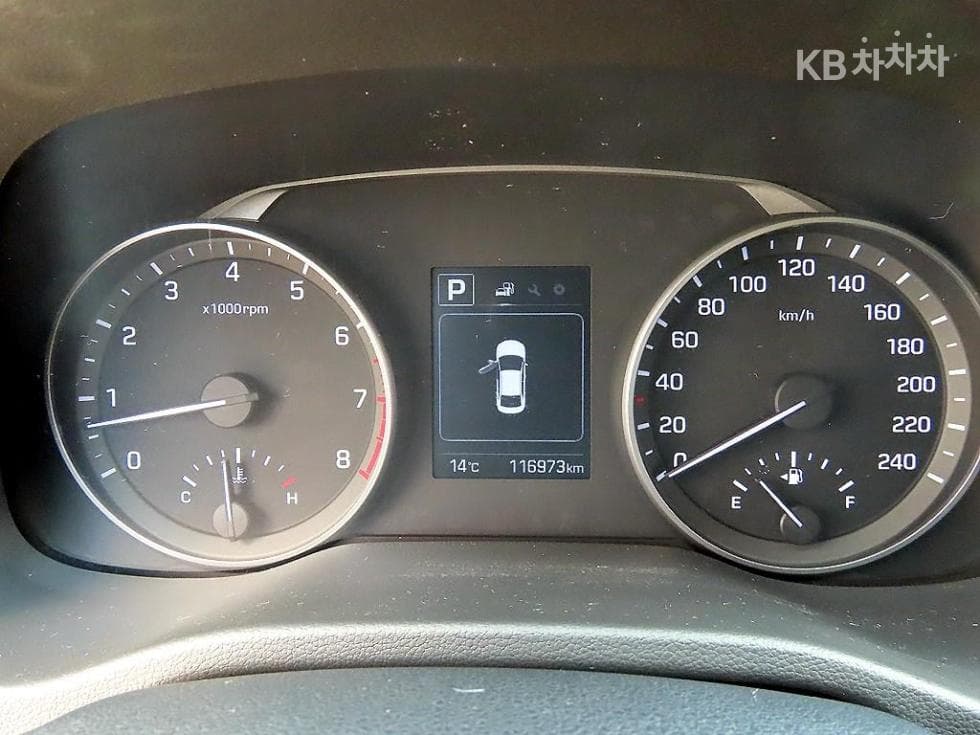 Hyundai Avante (Elantra)AD1.6 GDi Value Plus - 9