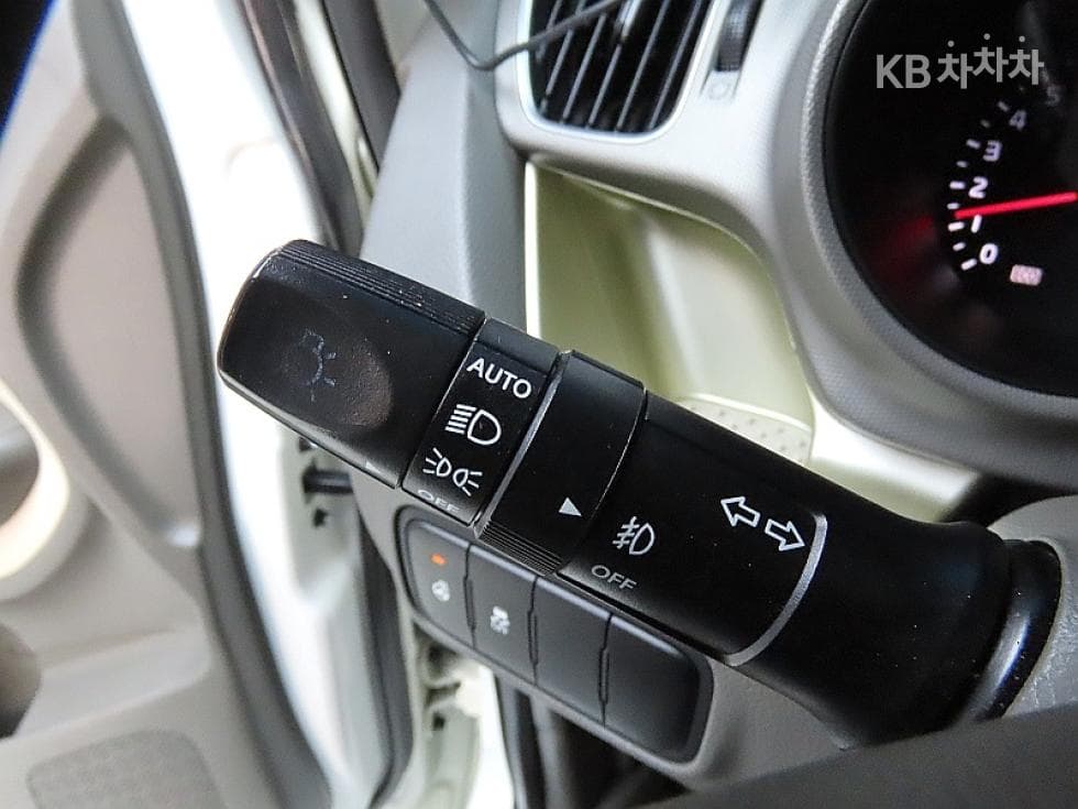Kia Ray (van)1.0 Gasoline Luxury - 15