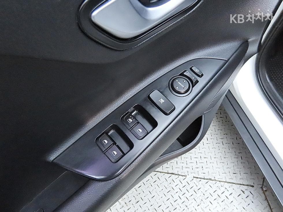 Kia StonicDiesel 1.6 VGT Prestige - 13