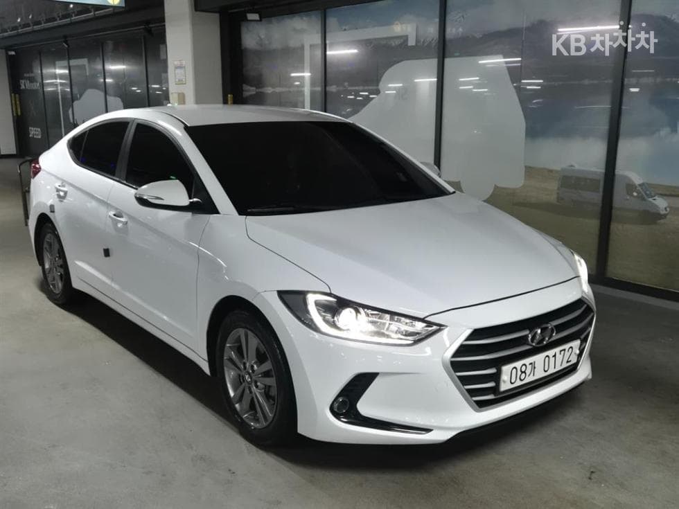 Hyundai Avante (Elantra)AD 1.6 GDi Smart Special (special feature/edition) - Image 1