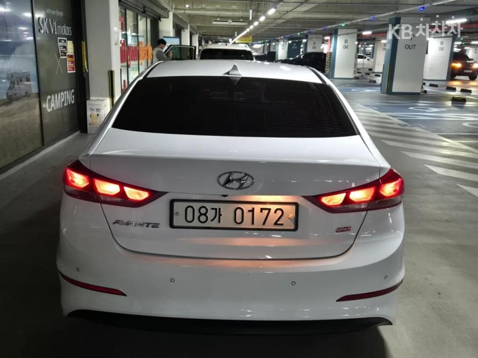 Hyundai Avante (Elantra)AD1.6 GDi Smart Special (special feature/edition) - 5