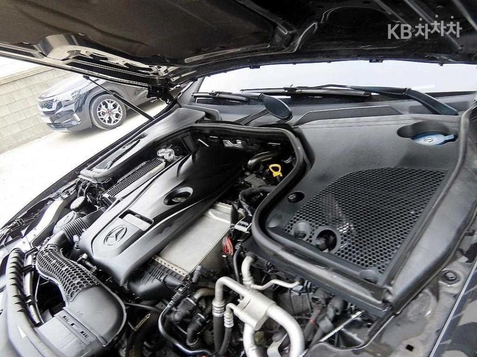 Mercedes-Benz E-Class (W213)E300 4Matic Exclusive - 19