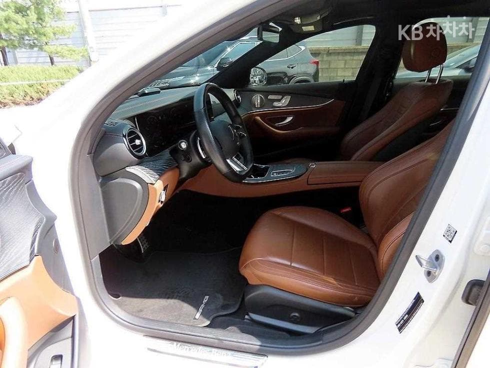 Mercedes-Benz E-Class (W213)E350 4MATIC AMG Line - 5
