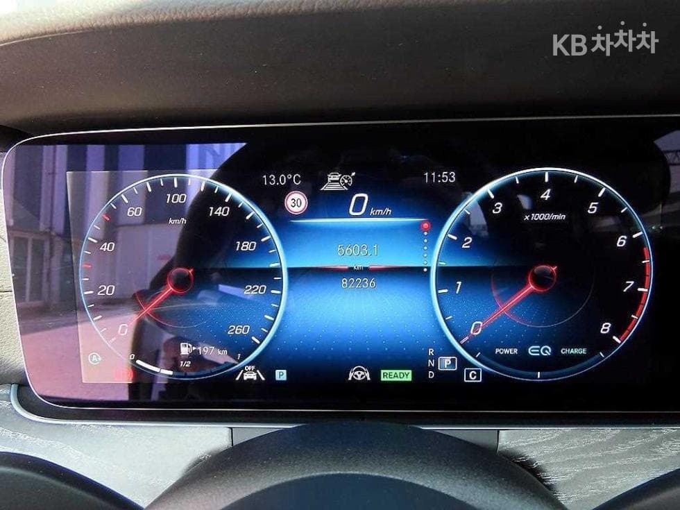 Mercedes-Benz E-Class (W213)E350 4MATIC AMG Line - 9