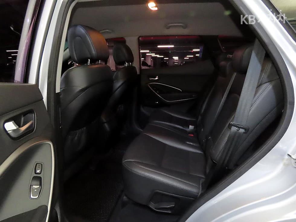 Hyundai Santa Fe DMHyundai R-engine 2.0 diesel 4WD PREMIUM - 7