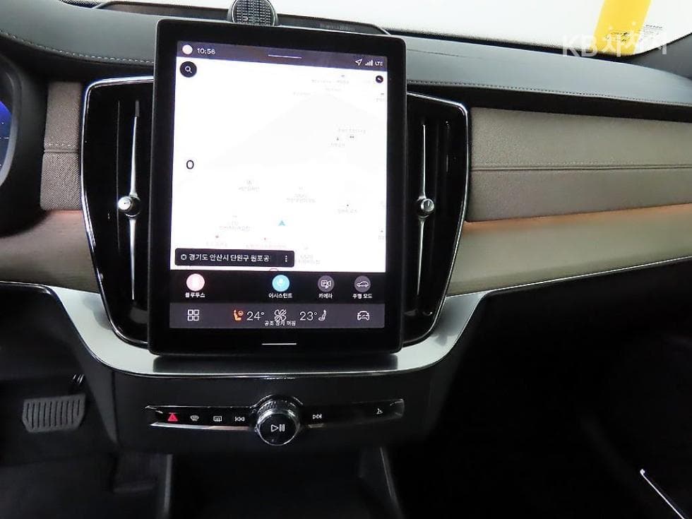 Volvo All New XC90PHEV T8 Ultra - 15