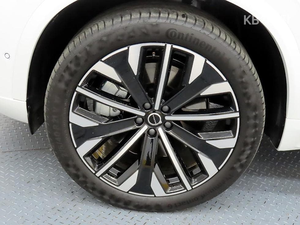 Volvo All New XC90PHEV T8 Ultra - 20