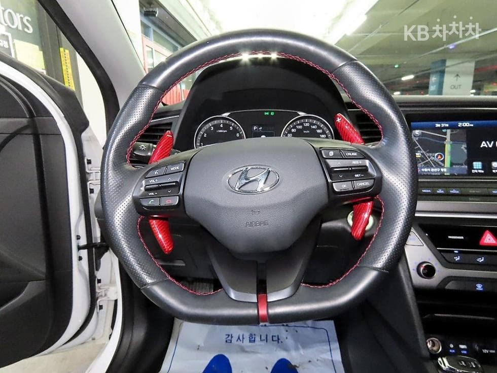 Hyundai Avante (Elantra)AD1.6 GDi Value Plus - 8