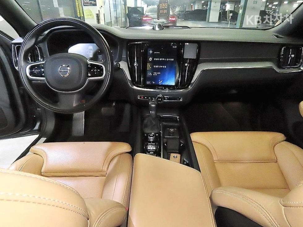 Volvo V60 CC(Second generation)T5 AWD Pro - 10