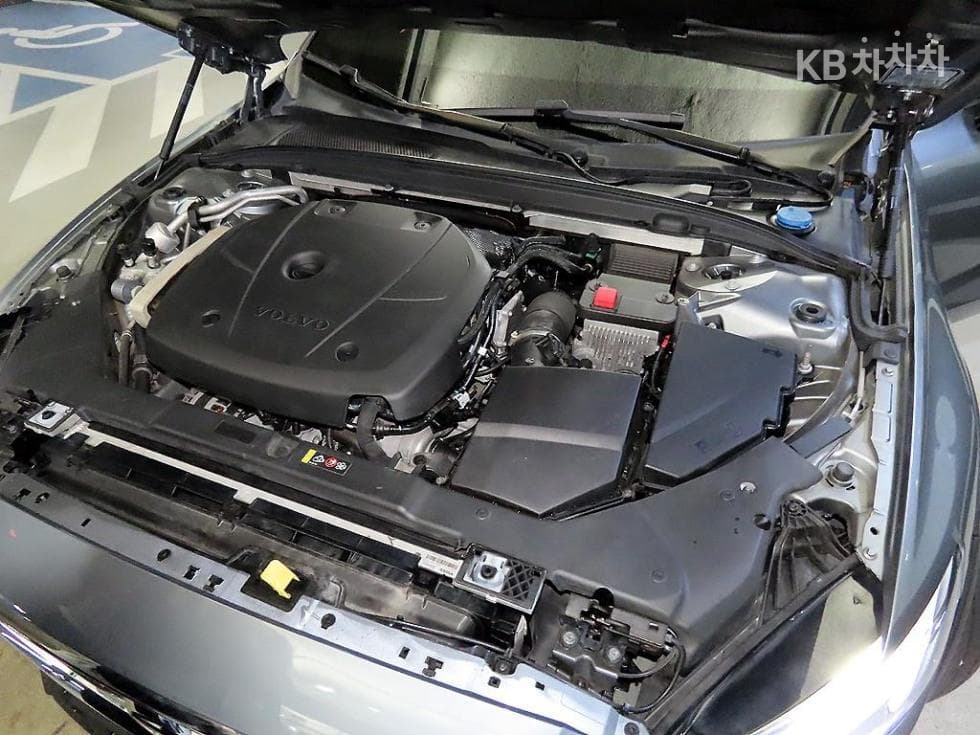 Volvo V60 CC(Second generation)T5 AWD Pro - 19