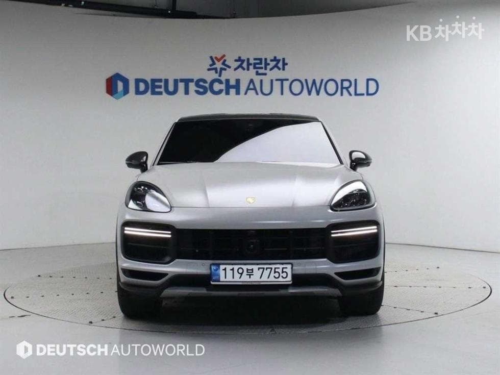 Porsche Cayenne(9Y0)4.0 Turbo GT Coupe Standard - 3