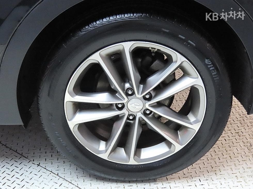 Hyundai Santa Fe The PrimeDiesel Hyundai R-engine 2.0 diesel 2WD 5-seater Exclusive Special (special feature/edition) - 20