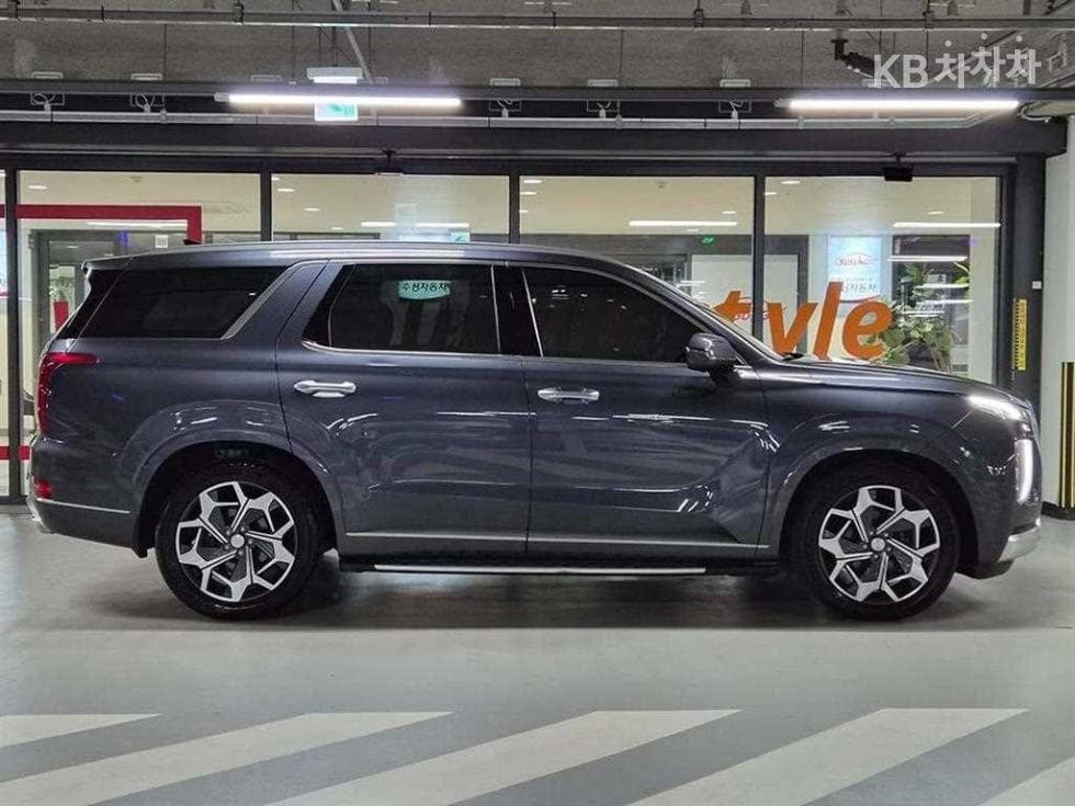 Hyundai Palisade2.2 Diesel 7-seater (Limousine) Calligraphy - 3