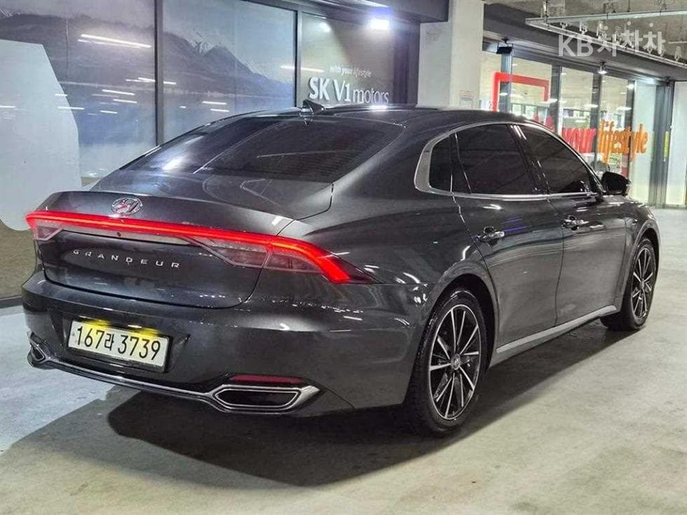 Hyundai The New (facelift) Grandeur (Azera)2.5 Exclusive - 4