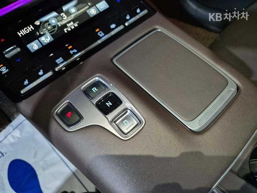 Hyundai The New (facelift) Grandeur (Azera)2.5 Exclusive - 11