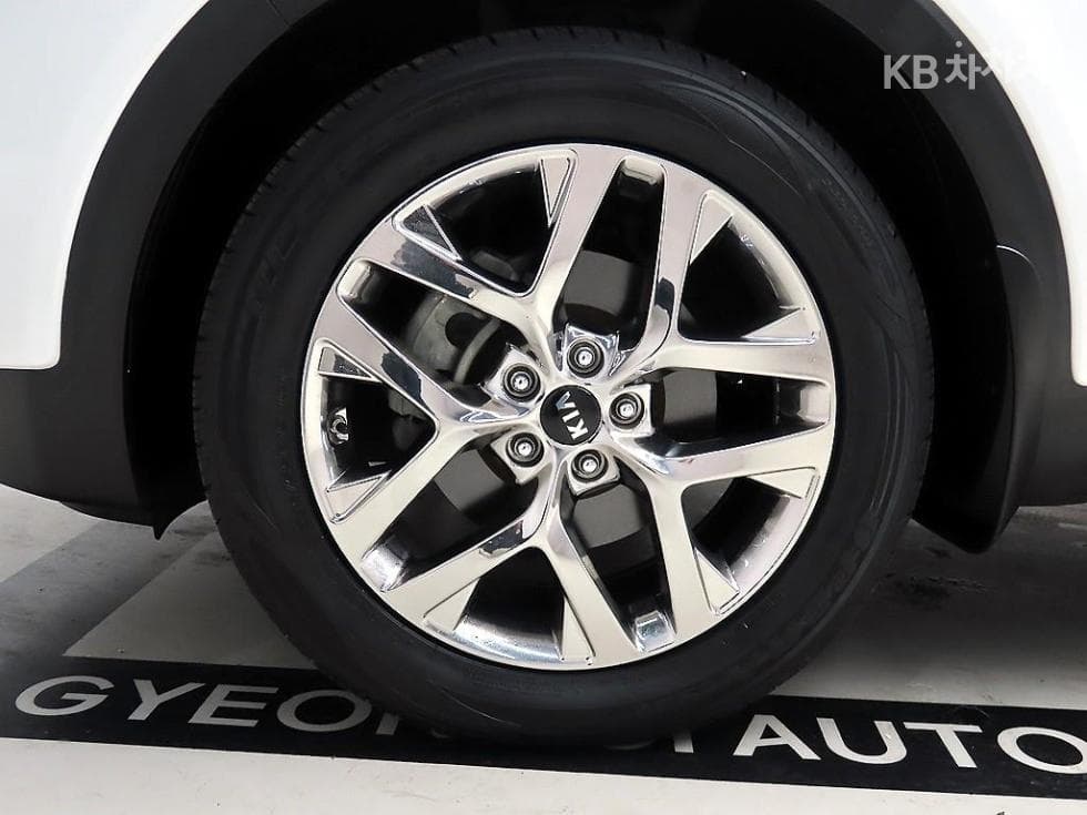 Киа The New (фейслифт) Sorento2.0 T-GDI 2WD 마스터 Специал (специален признак/издание) - 20