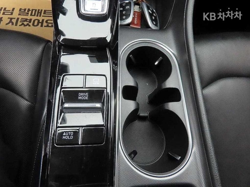 Хюндай Соната (DN8)2.0 Premium - 13